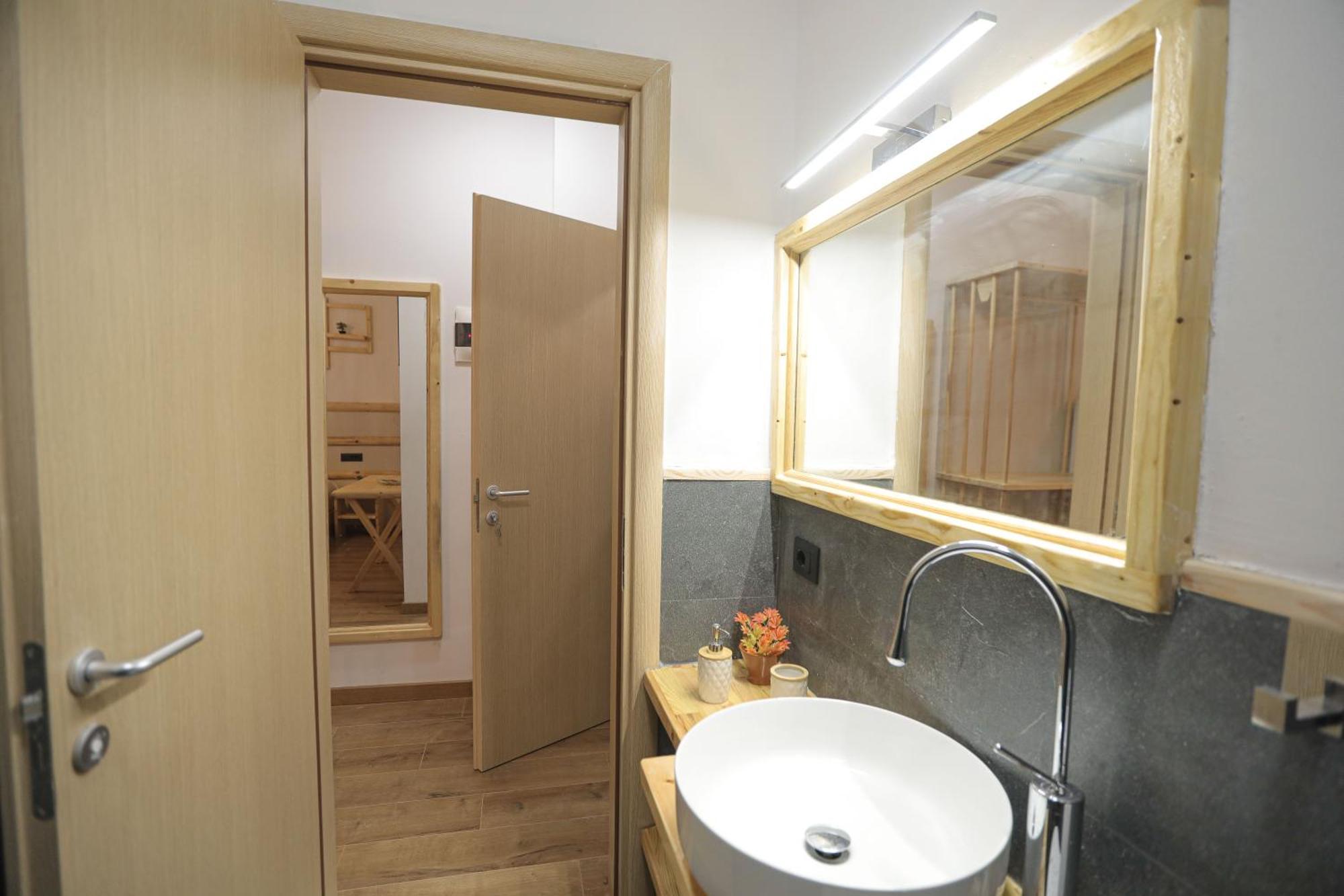 Nidum Harmony Bed and Breakfast Tirana Eksteriør billede